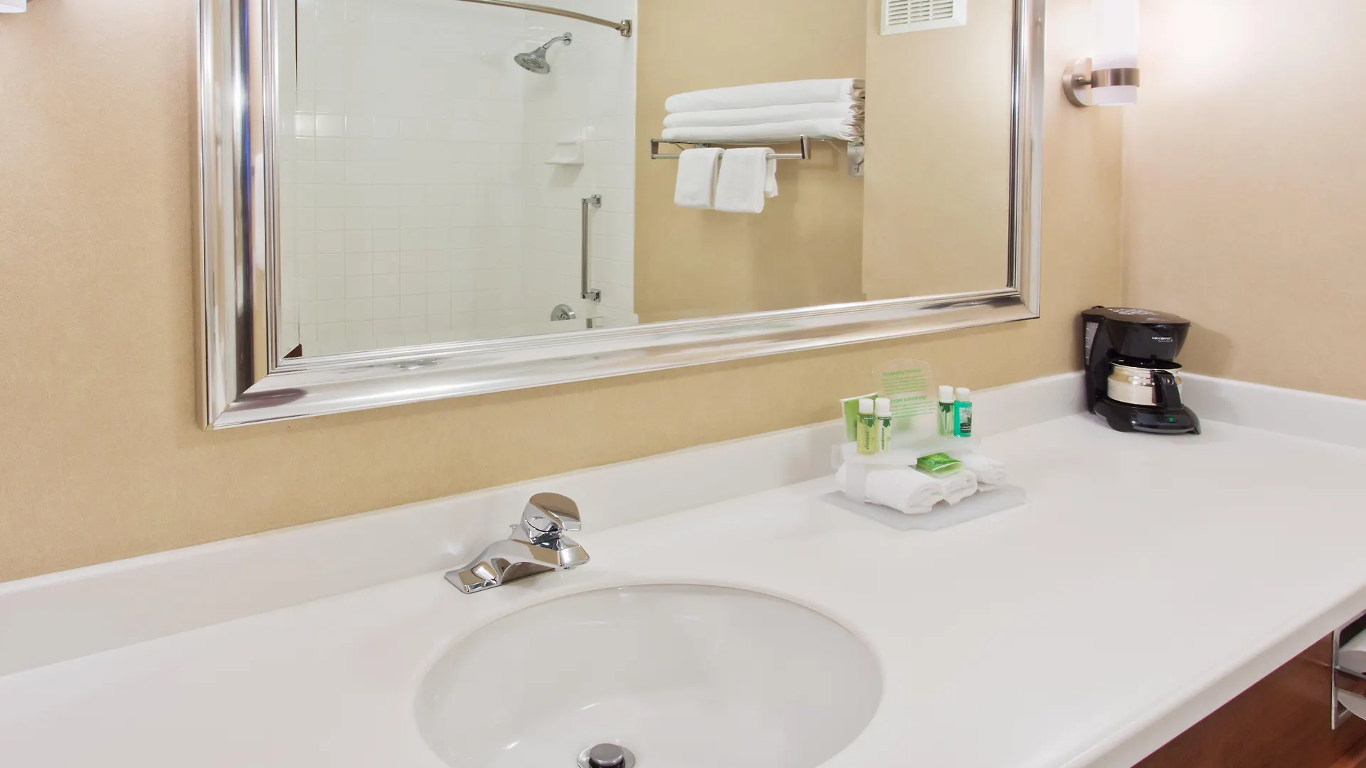 Holiday Inn Express Hotel & Suites Portland-Northwest Downtown By Ihg Portland